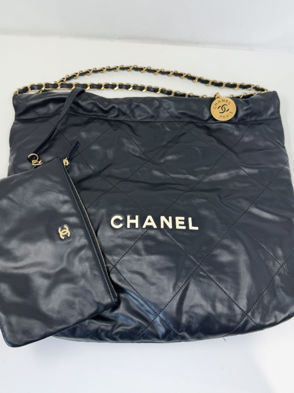 Chanel Shiny Calfskin Quilted Regular Chanel 22 Black